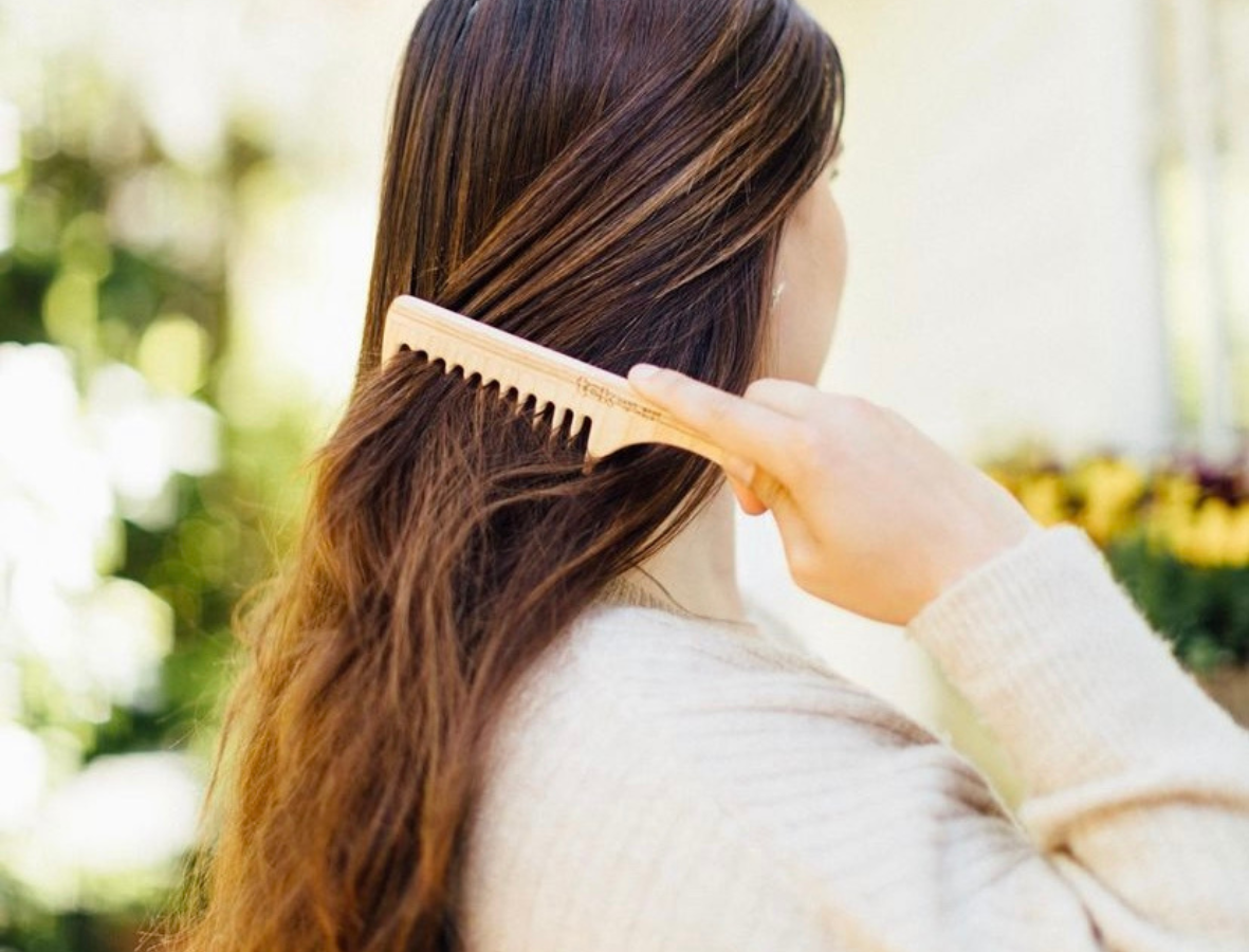 Hair Oiling: The Benefits And How To Do It